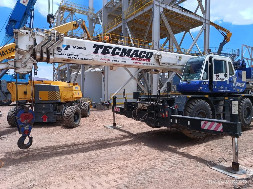 Grúa GROVE GR350 XL 35 toneladas Rough Terrain usada Argentina
