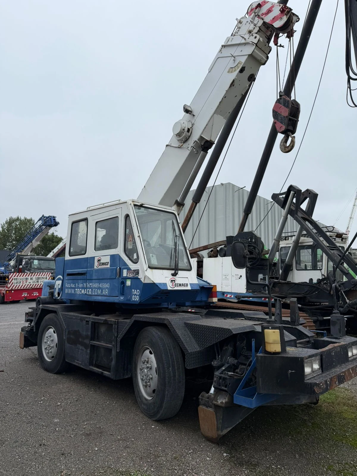 Grúa galponera TADANO TR80 4.9 toneladas usada Argentina
